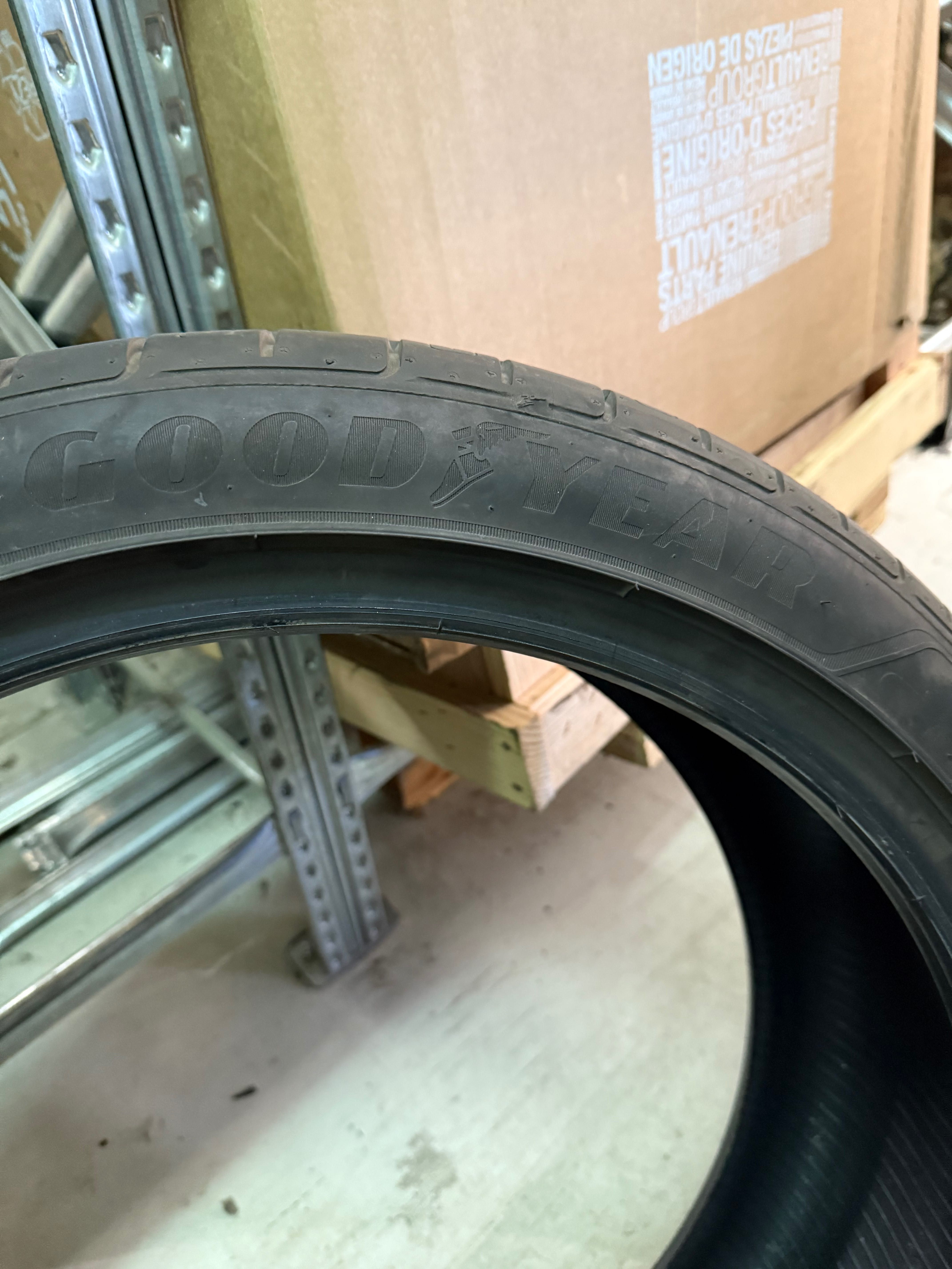 Гуми Goodyear 215/45R 20