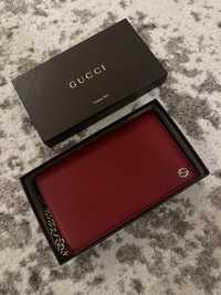 Gucci Wallet on Chain