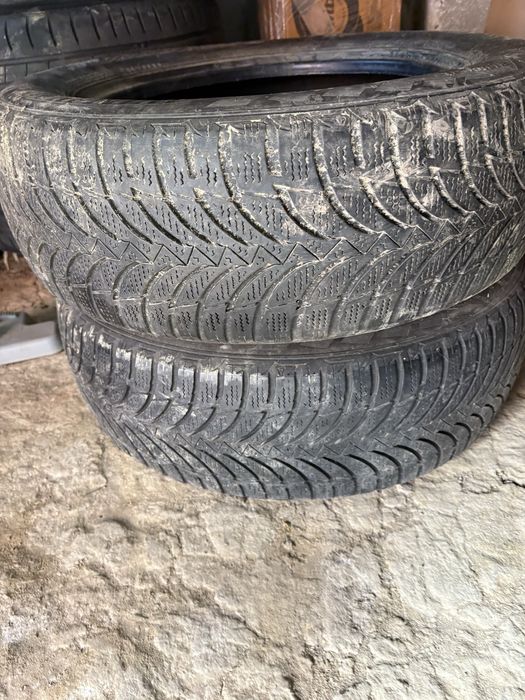 vand caucicuri 215/60 r16