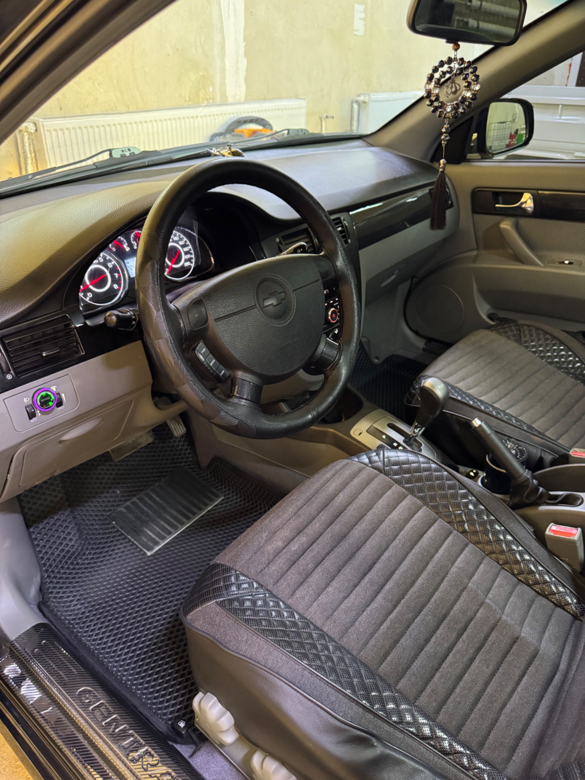 Chevrolet Gentra 3-pozitsiya
