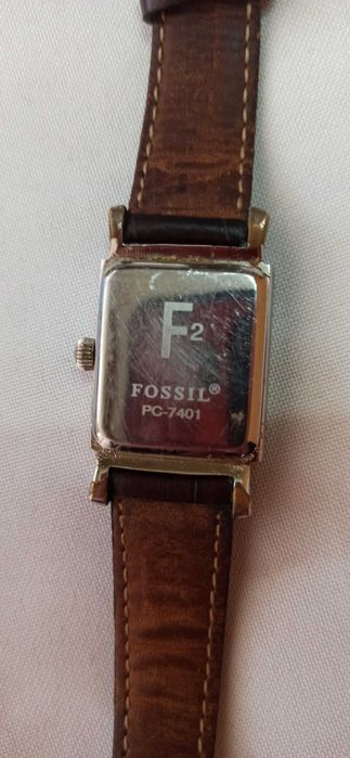 часовник FOSSIL F2- 34 лв и Q & Q  Japan movt 7Т80 на Miyota - 45 лв.