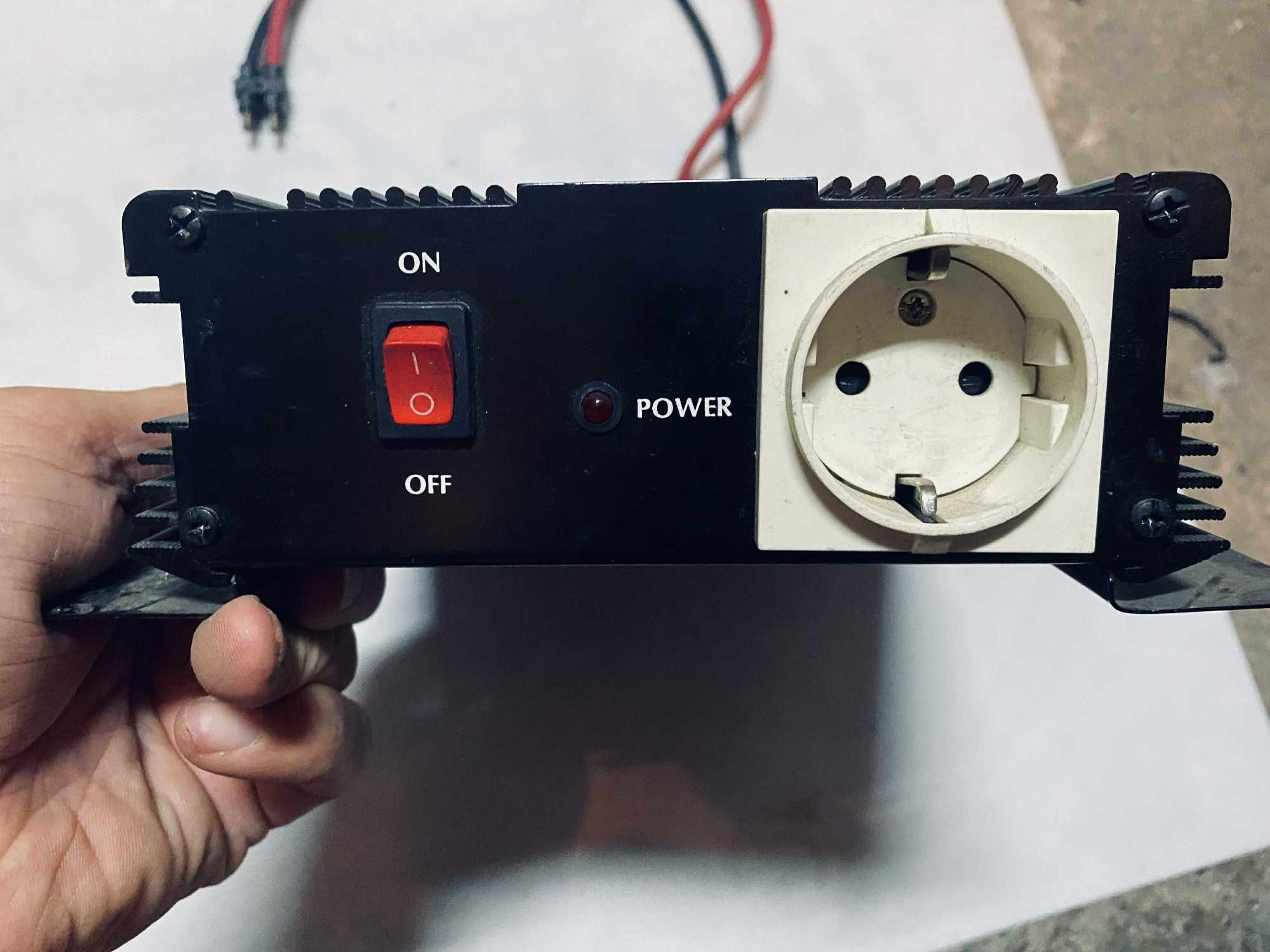 Инвертор от 24V на 220V - 600w