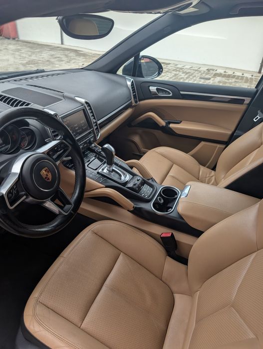 Porsche Cayenne 2015