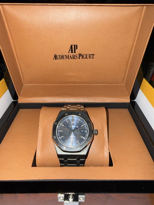 Часовник Audemars Piguet