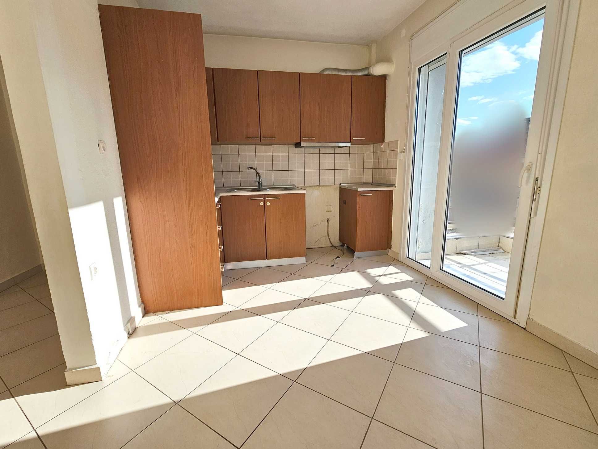 ПРОДАВА се апартамент 90 кв.м. в AMYGALEONA Кавала (код 8130)