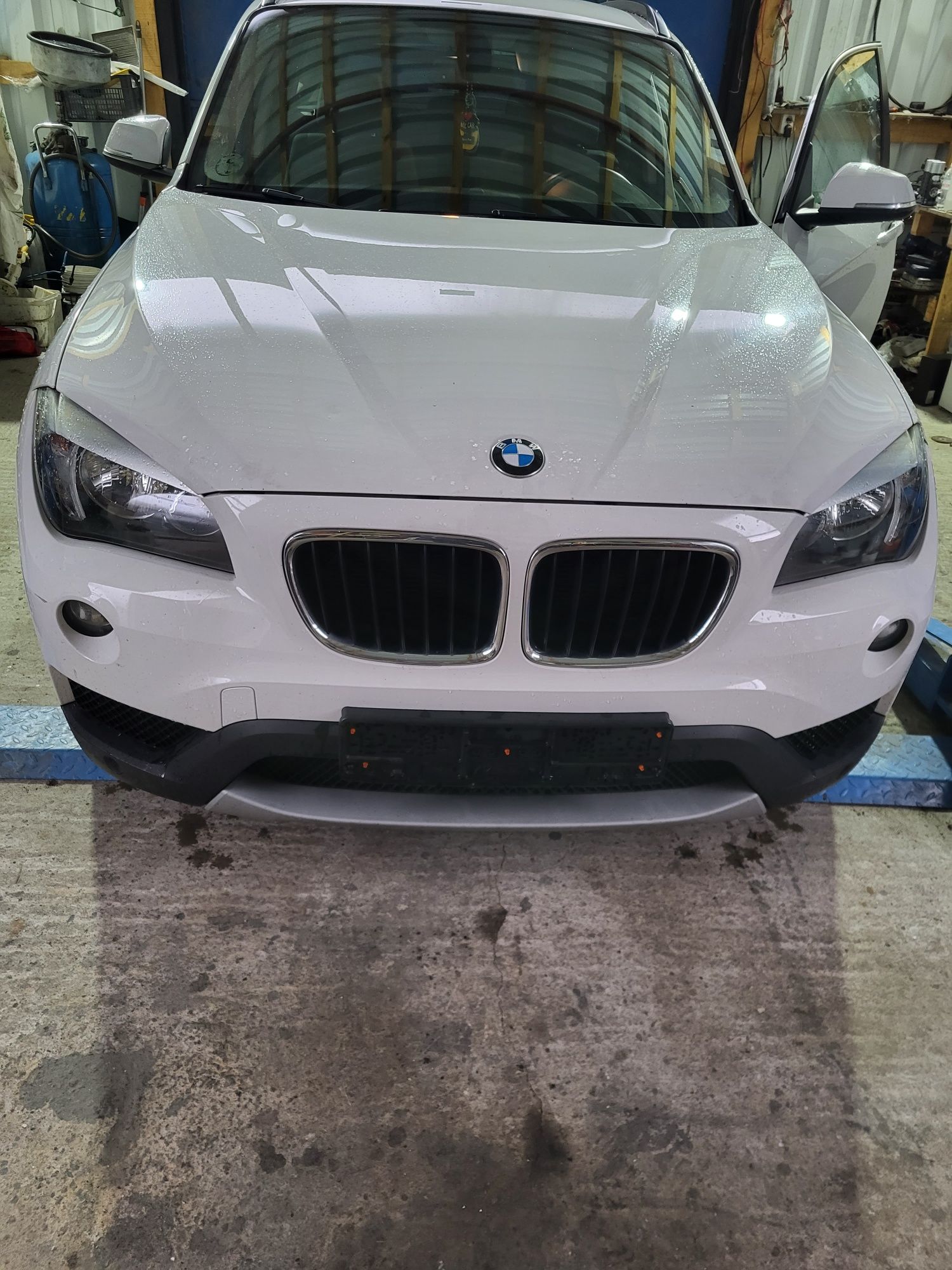 Bmw X1 2013г на части