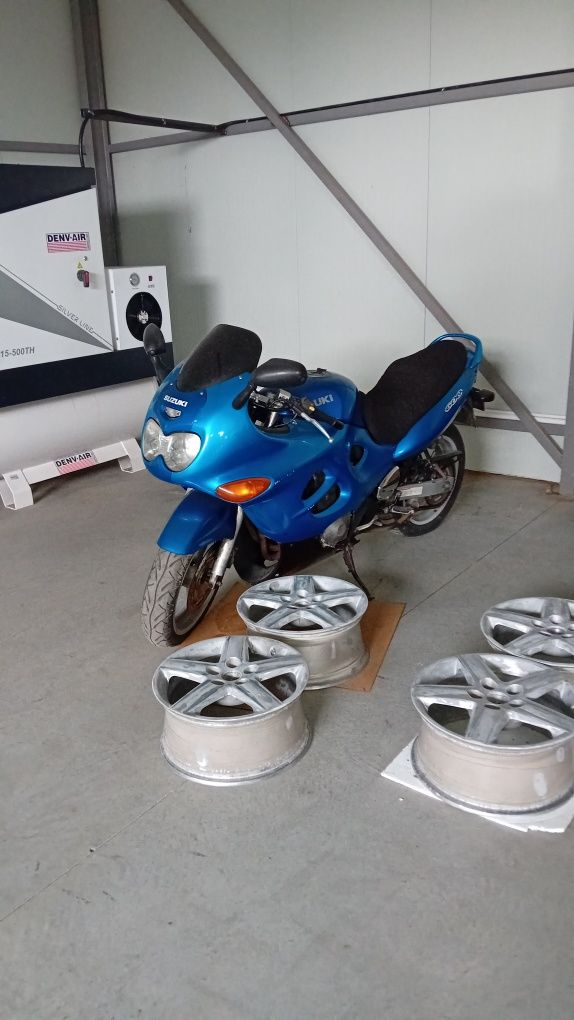 Vand sau schimb cu auto sau atv
