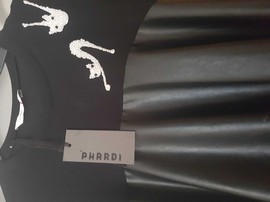 Уникален, бутиков топ PHARDI- комбинация плат и кожа