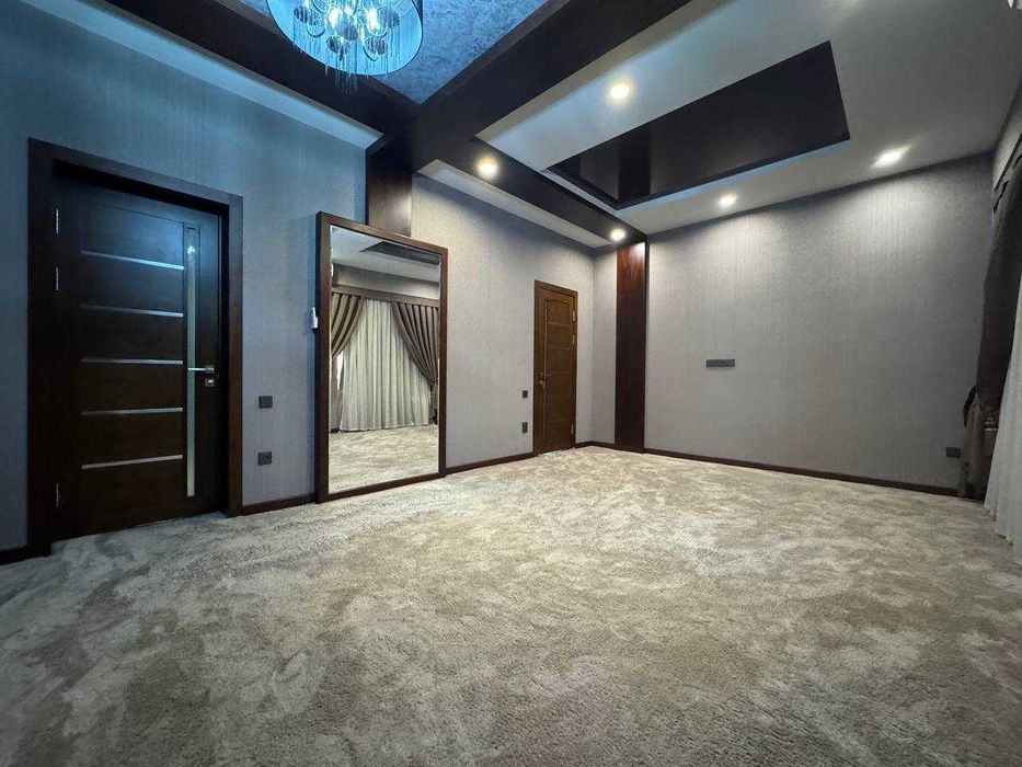 Продаётся 3-х комнатная квартира Новостройка Текстильная больница