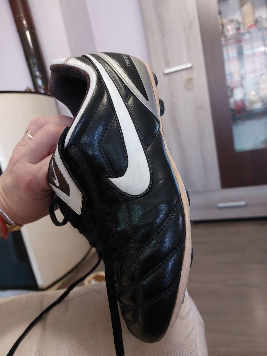 Бутонки Nike 38 номер