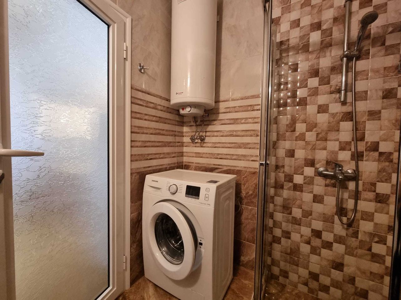 Продава се Едностаен апартамент в к.к. Слънчев бряг - 45 кв.м за 1487 €/кв.м - Снимка #10
