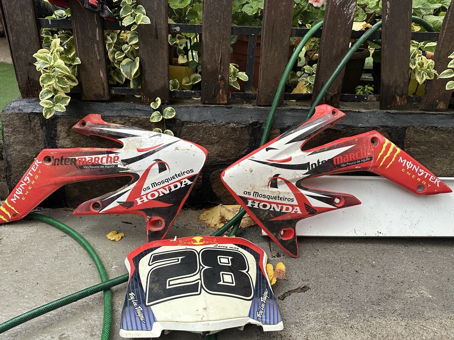 Части за crf 250 2004