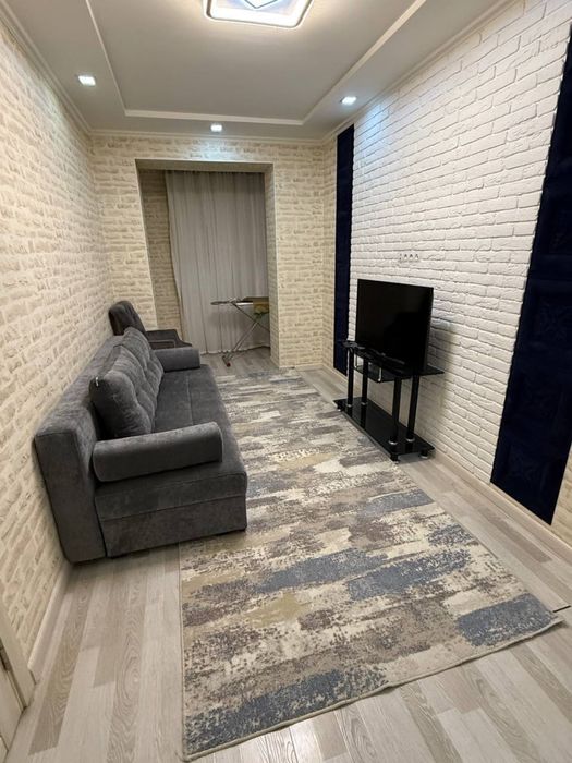 Продаётся КВАРТИРА 2/3/4 на 50м2 ЦУМ Ц-7 Аллея Ор-р: 110 школа, БОН