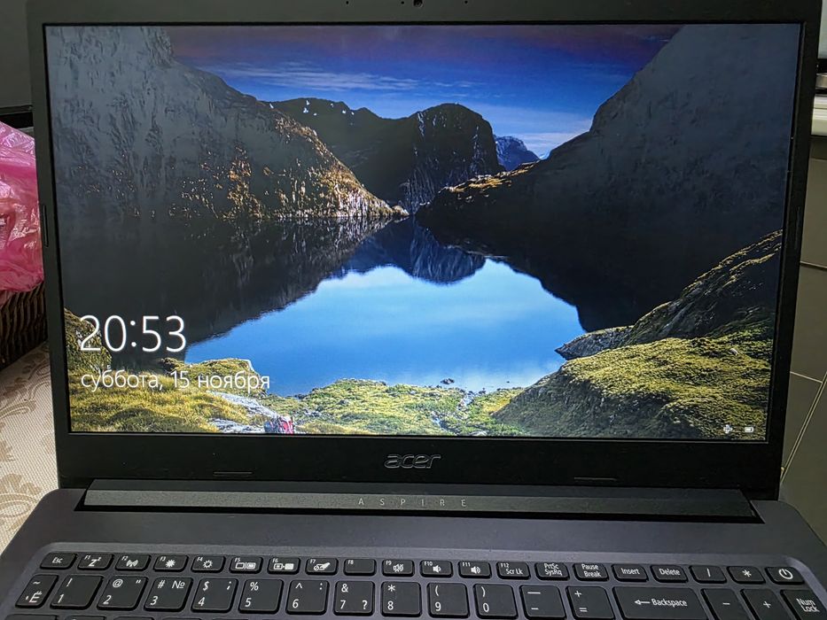 Notebook Acer sotiladi