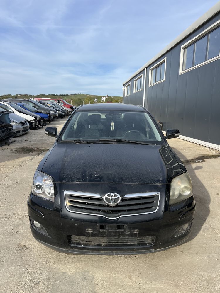 Vand bara fata capota usi haion motor 1.8 benzina toyota avensis