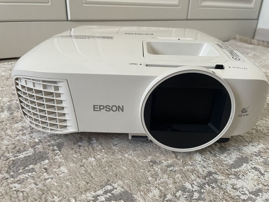 Проектор Epson EH-TW5400