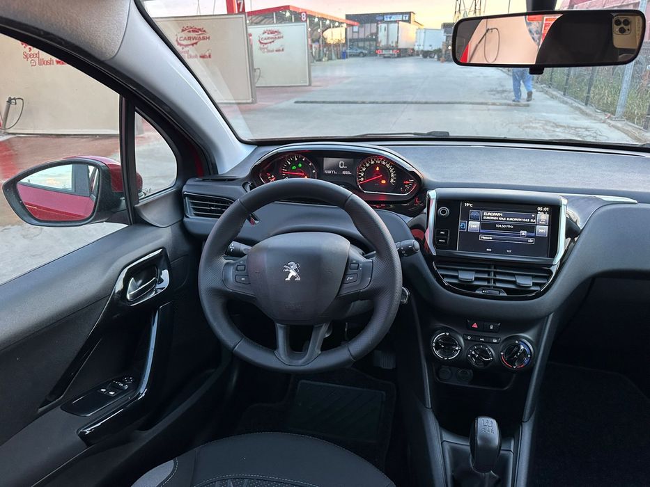 Peugeot 208 / euro 5 / benzina