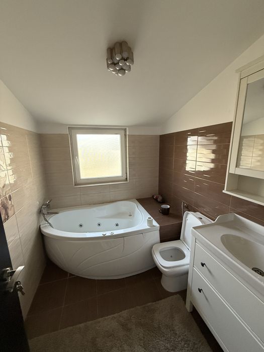 Vand casa P+M Bacu Joita