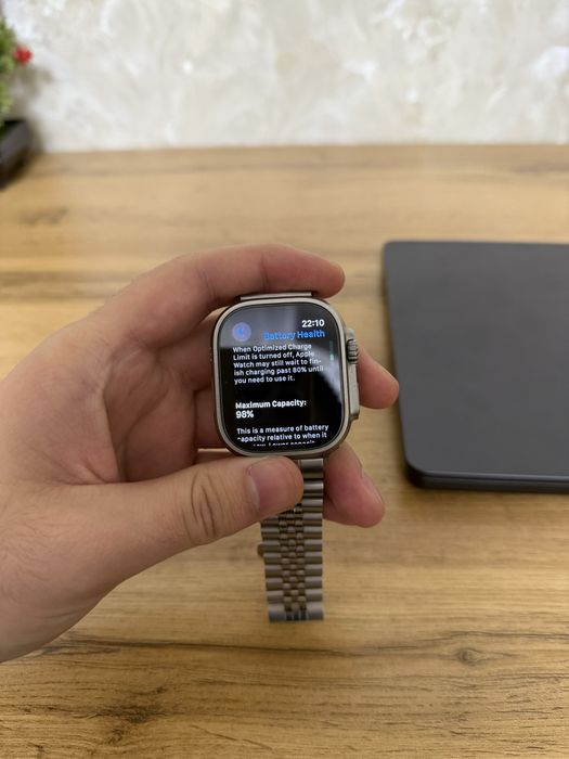 Apple watch/ iwatch ultra 2 sotiladi pachti yangide 100$ oshu remeshok