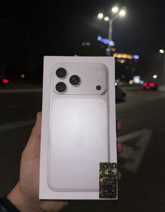 Iphone 17 pro max 256 silver