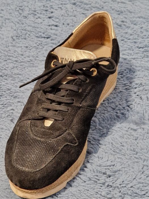 Papuci eleganti marimea 38