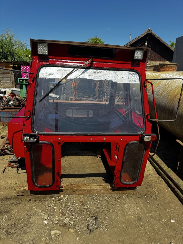 Cabina conica tractor U 650