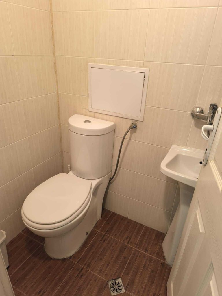 Дава се под наем Тристаен апартамент в София, Център - 100 кв.м за 790 € - Снимка #5