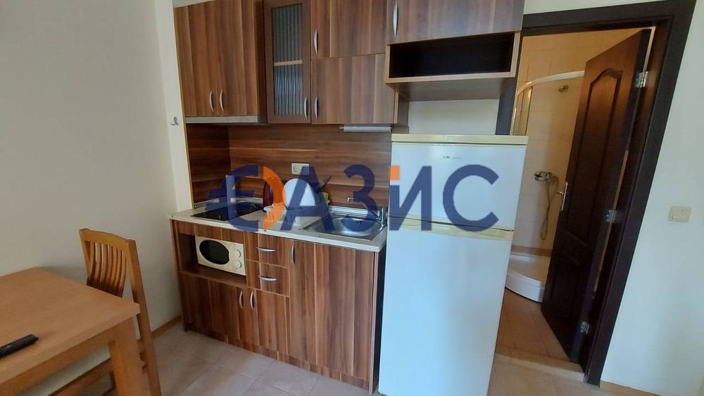 Продава се Двустаен апартамент в к.к. Слънчев бряг - 51 кв.м за 1236 €/кв.м - Снимка #2