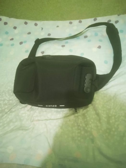 Две новые мужские сумки с кодами