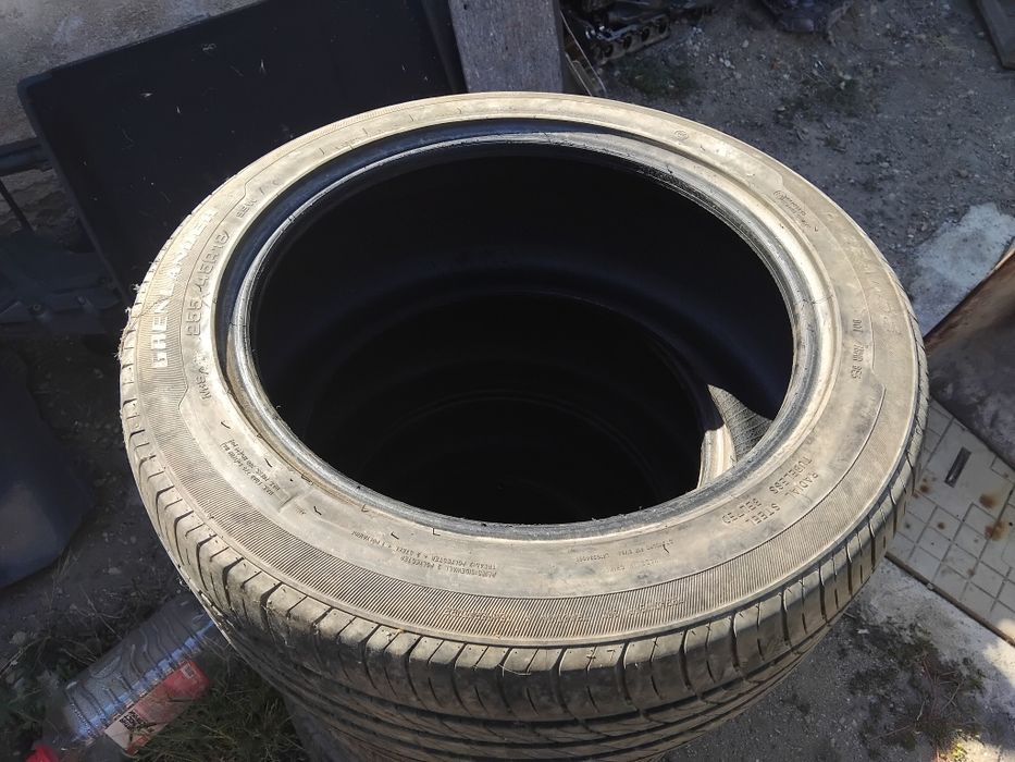 Гуми 255/45/18 летни дот 2019