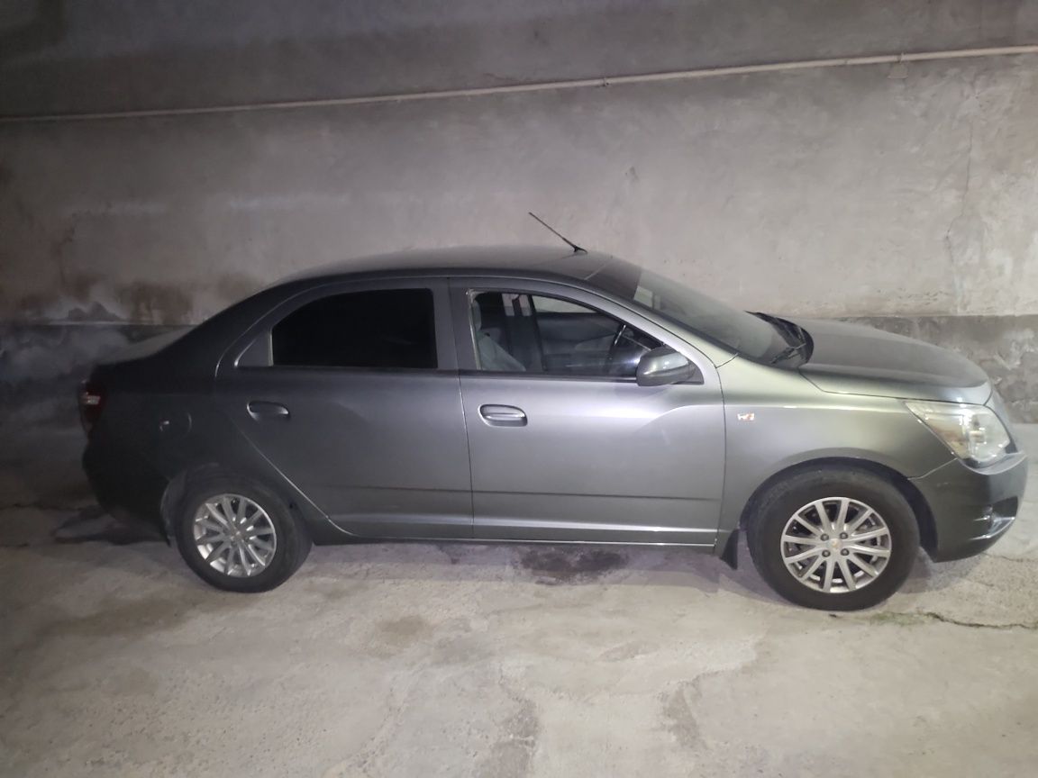 Cobolt 2015 , 163000 km yurgan , 2 ta detalda petno bor, metan 4 chi p