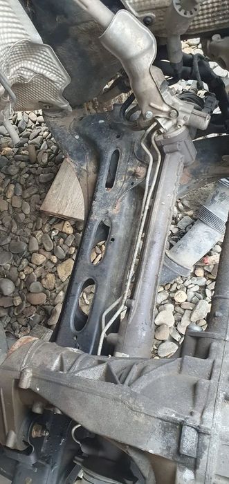 Dezmembrez Vw Touareg motor 2.5 tdi R5 2006 tip BAC 174 cp caseta directie volan stanga senzori nivel faruri stanga dreapta ventilator termocupla capac protectie motor clapeta acceleratie disc discuri frana bare longitudinale portbagaj dezmembrari piese