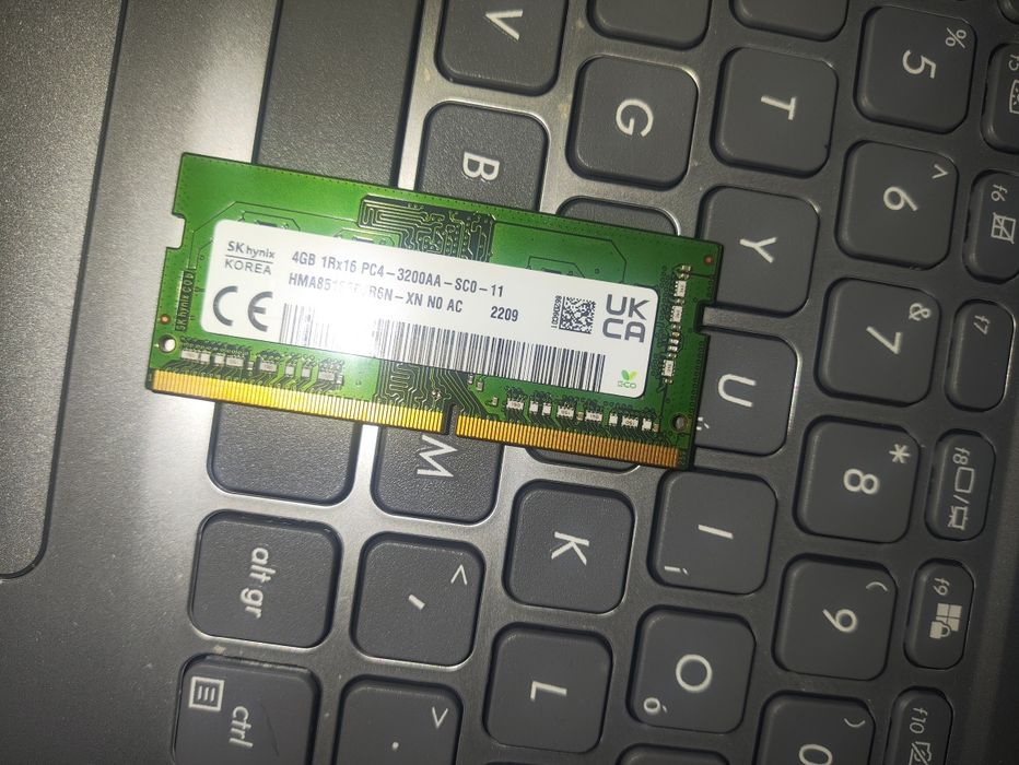 RAM 4GB  sky honeks korea