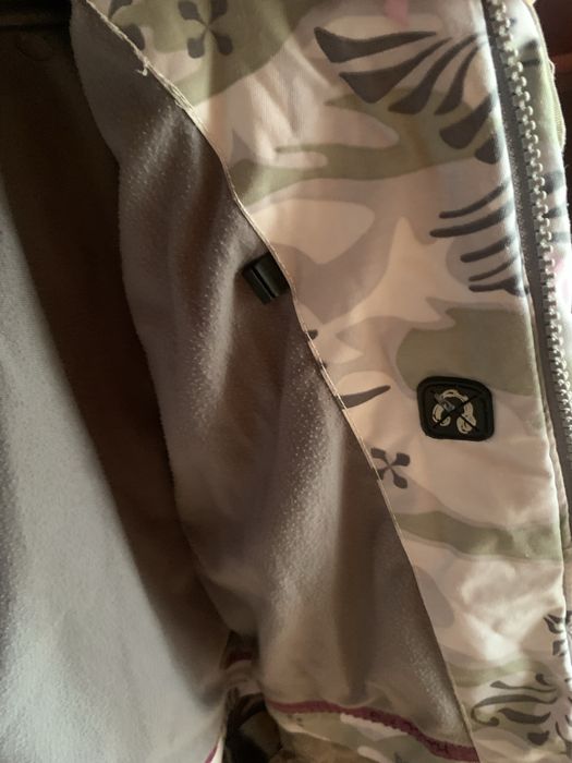 Geaca ski snowboard Fundango, perfecta si pentru copii si adulti