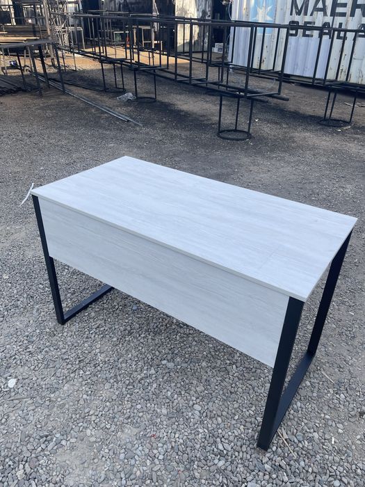 Loft stol  oq, seriy, yogʻoch ranglarda bor sotuvda