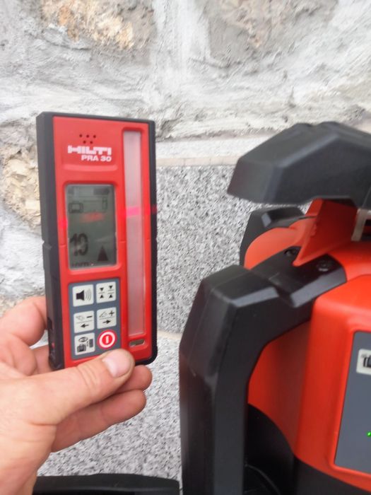 Ротационен лазарен нивелир Hilti PR 30-HVS A12 Хилти