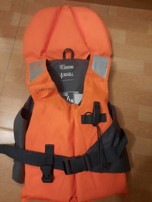 Vesta Salvare Tribord pt copii max 40kg.