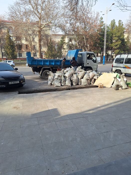 Услуги  Вывоз  мусора , Забираем  любого  объёма  мусора  !