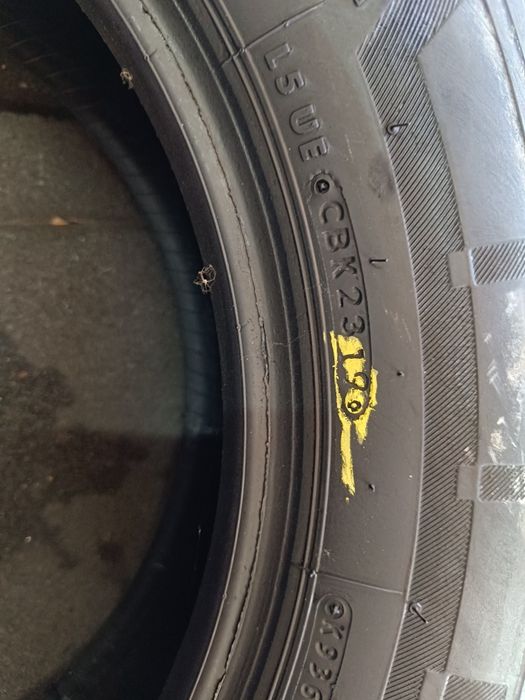 1x 215 65 16c m+s Bridgestone