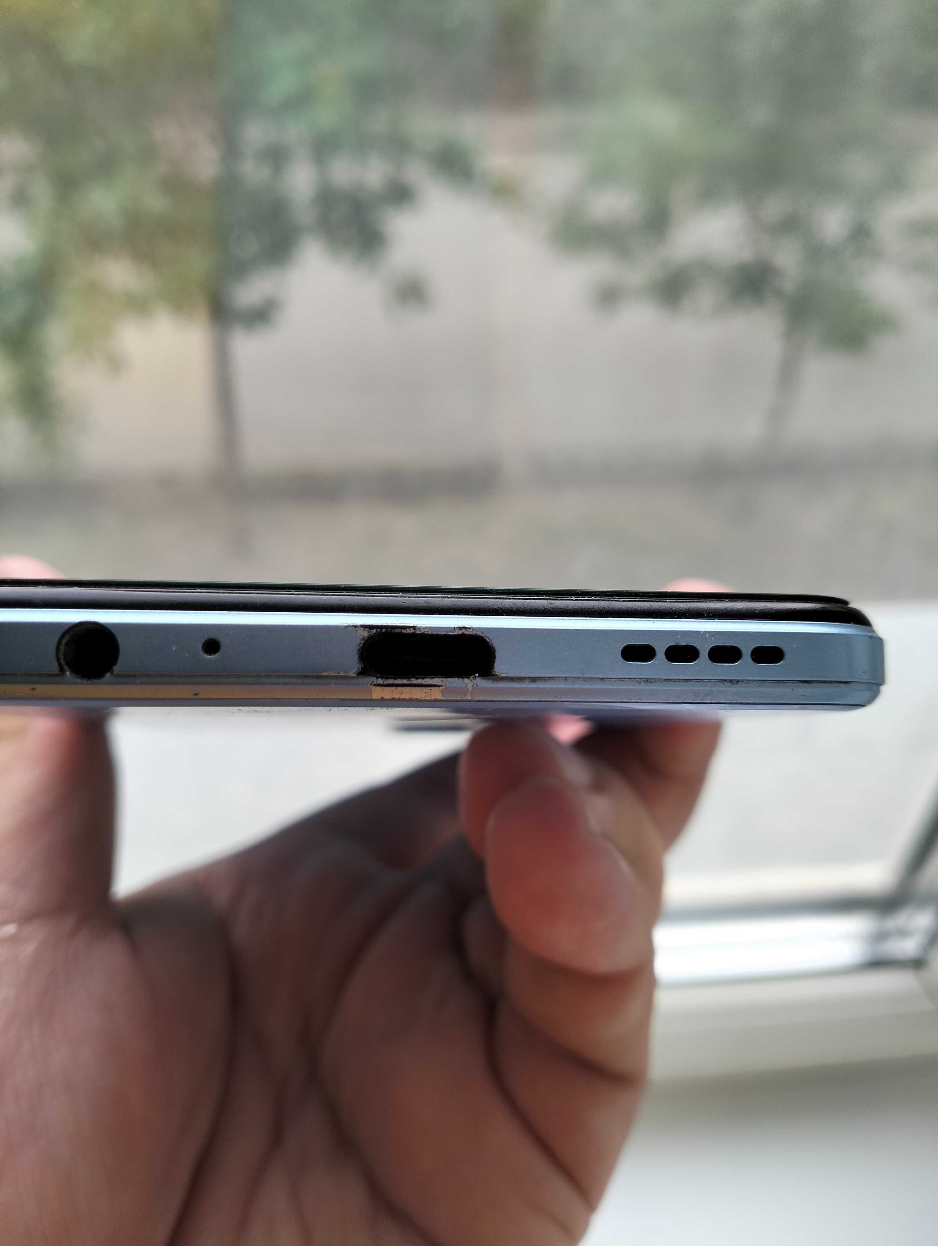 Продается смартфон VIVO Y33s