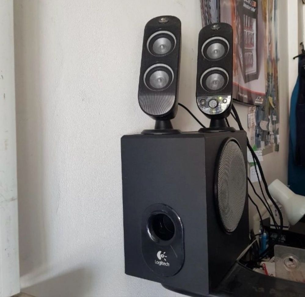 Vand subufar logitech X-230