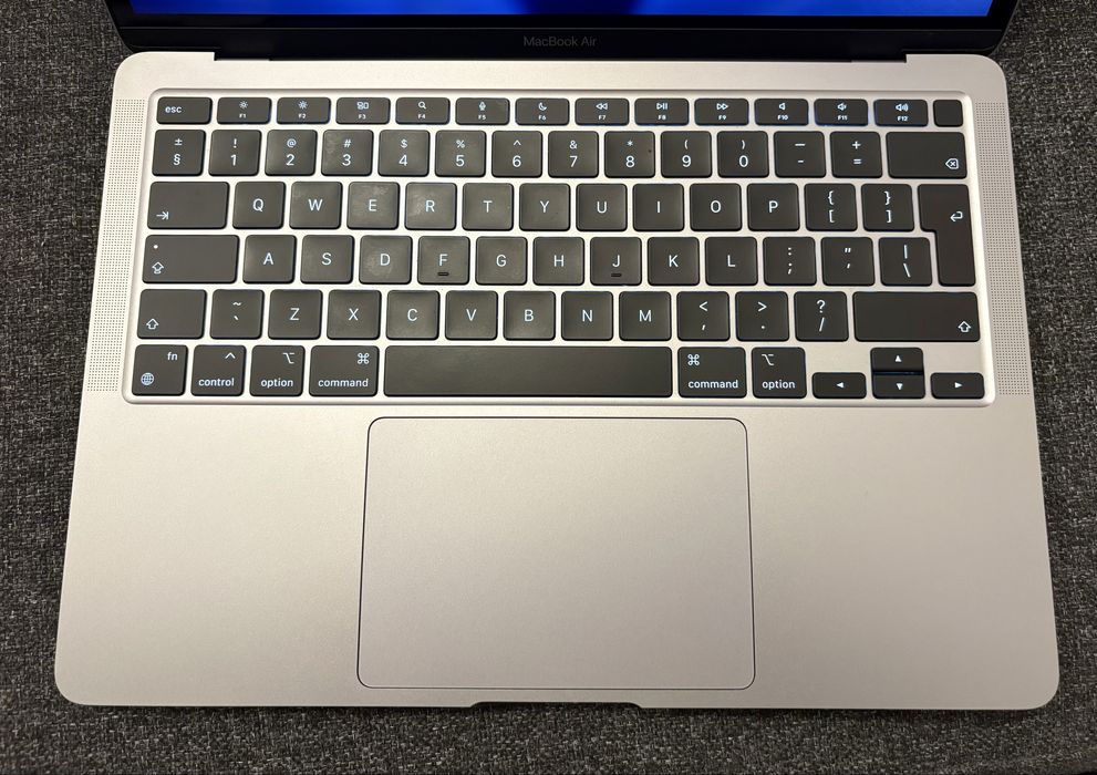 Laptop APPLE MacBook Air 13 M1, 13.3 8GB, SSD 256GB, Space Grey 2023