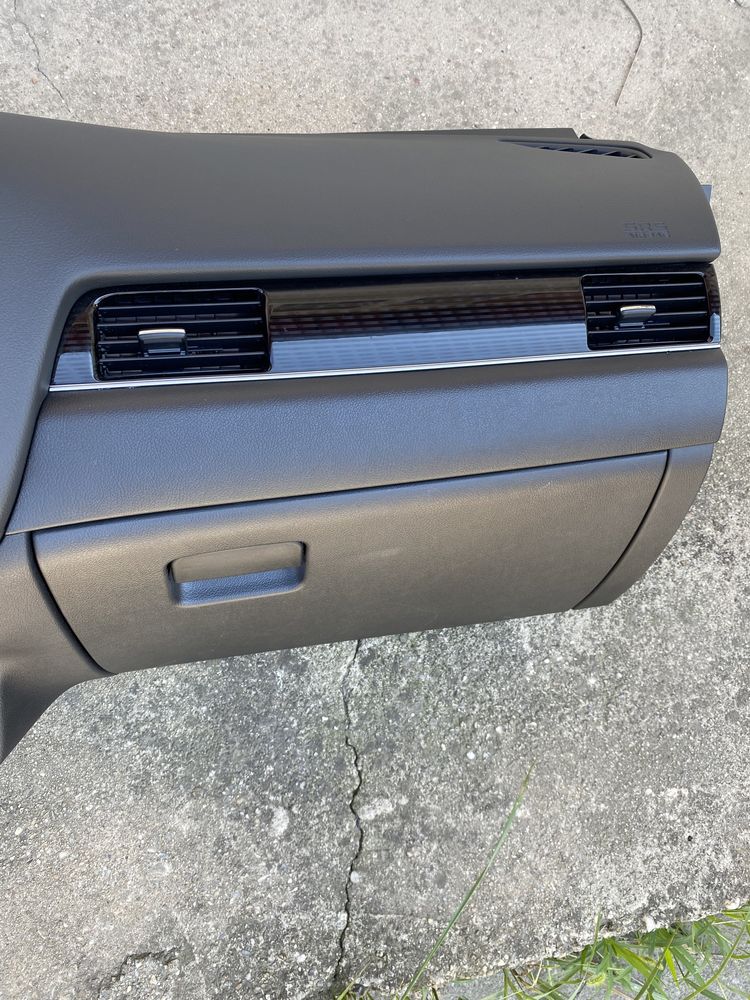 Plansa bord Mitsubishi Outlander