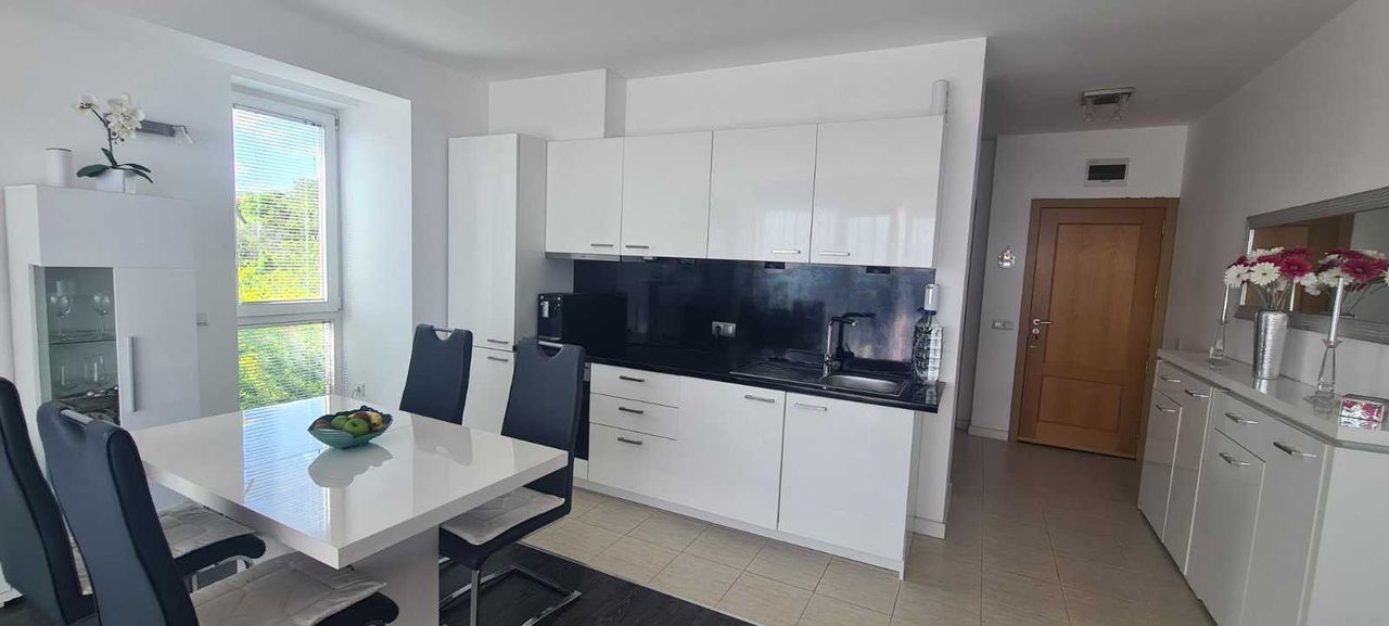 Продава се Двустаен апартамент в с. Кошарица, Област Бургас - 82 кв.м за 853 €/кв.м - Снимка #8