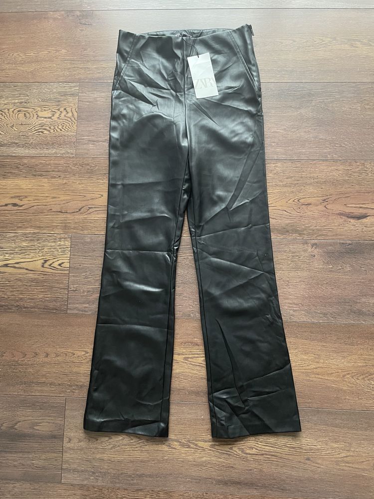 Pantaloni zara piele noi mar 36 s