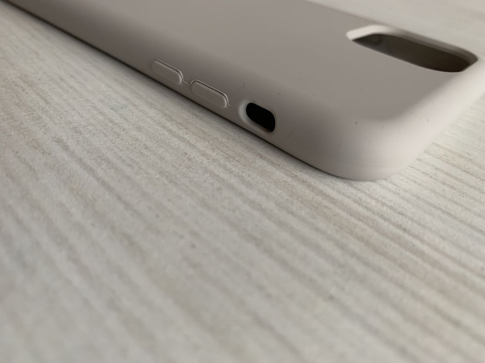 Husa silicon iPhone 11 pro max (interior catifea) impecabila