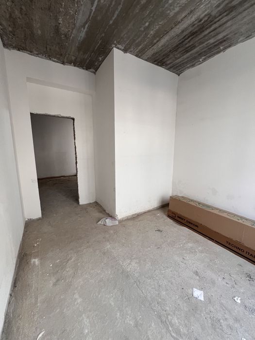 Sotiladi Evrokottedj Kibray Naberejniy 113 000$ 1,3sot 245kv 3 etaj