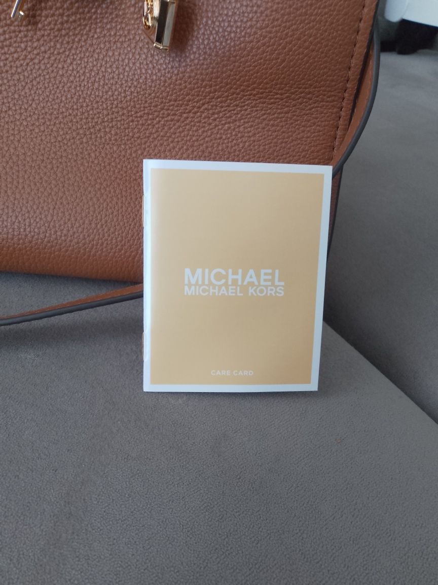 Нова дамска чанта Michael Kors естествена кожа