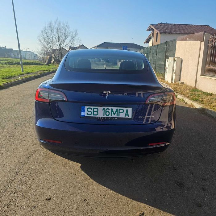 Tesla Model 3 Long Range