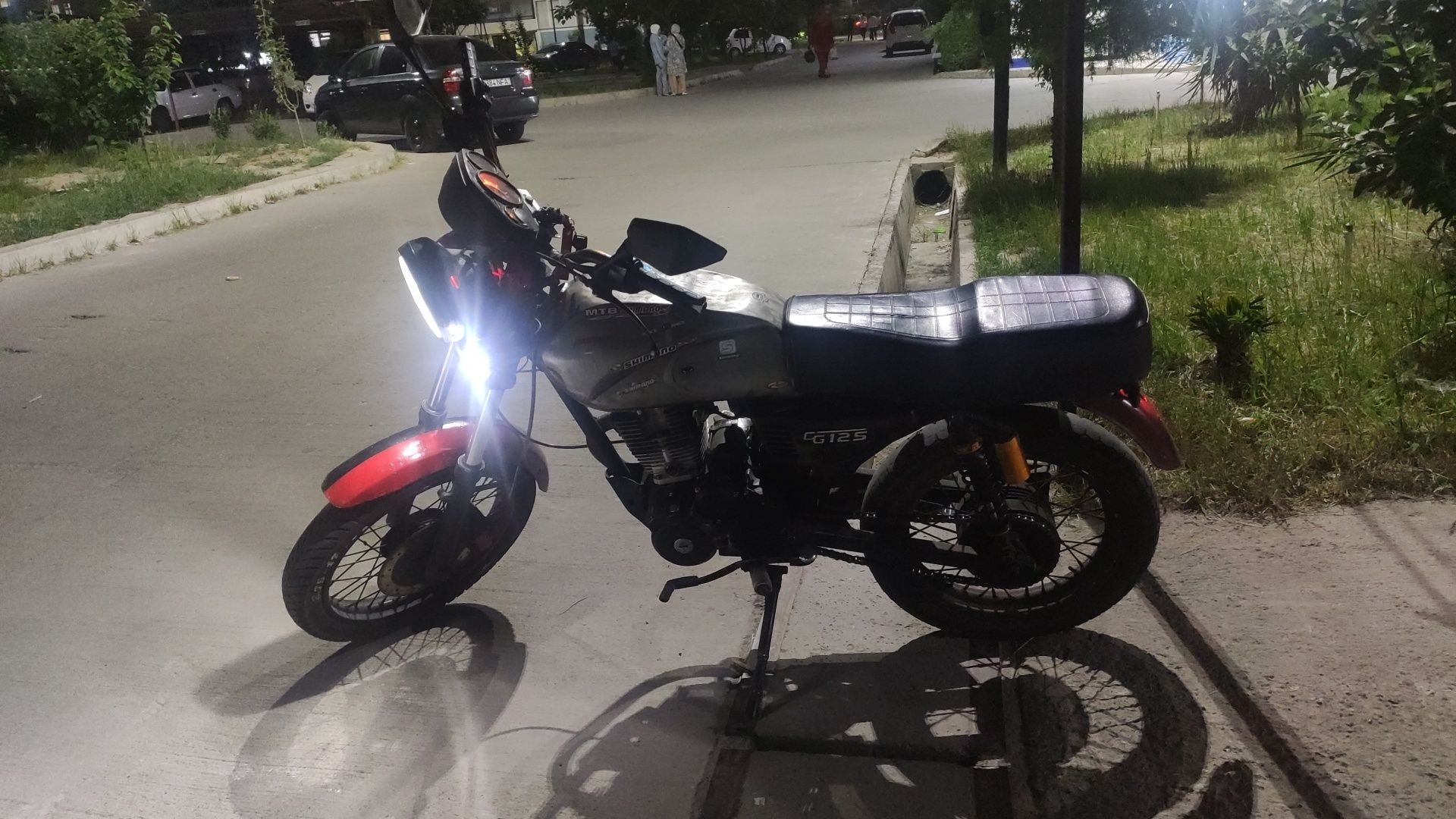 Moto 200 kub naxadu